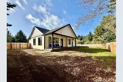 716 Island Circle SE, Ocean Shores, WA 98569 - Photo 8