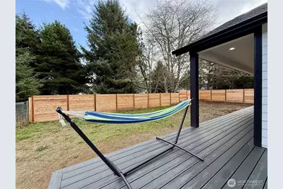 716 Island Circle SE, Ocean Shores, WA 98569 - Photo 10