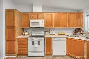 5119 Golden Eagle Ln SW, Tumwater, WA 98512 - Photo 12