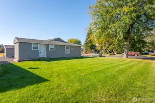 205 E 4th Ave, Warden, WA 98857 - Photo 10