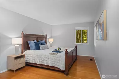 2008 E Lake Sammamish Parkway NE, Sammamish, WA 98074 - Photo 10