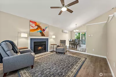 20111 Cascade Drive E, Bonney Lake, WA 98391 - Photo 4