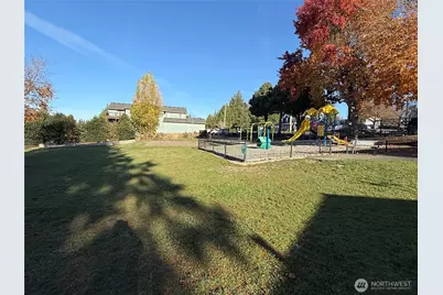 20111 Cascade Drive E, Bonney Lake, WA 98391 - Photo 34