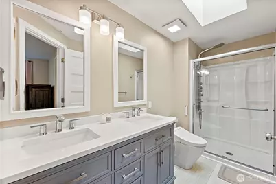 20111 Cascade Drive E, Bonney Lake, WA 98391 - Photo 18