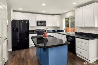 18306 101st Street E, Bonney Lake, WA 98391 - Photo 8