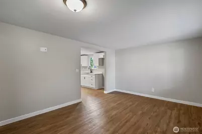 726 109th Street SE, Everett, WA 98208 - Photo 2