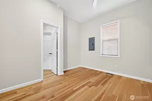 917 23rd Ave, Seattle, WA 98122 - Photo 14