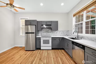 917 23rd Avenue, Seattle, WA 98122 - Photo 8