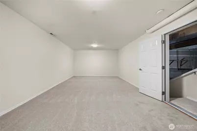 13827 Macadam Road S, Tukwila, WA 98168 - Photo 24