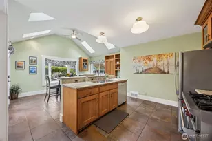 1833 3rd St, Kirkland, WA 98033 - Photo 8