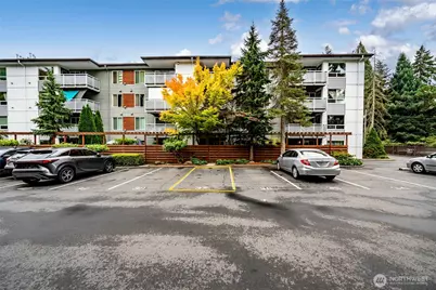 10501 8th Avenue NE #417, Seattle, WA 98125 - Photo 32