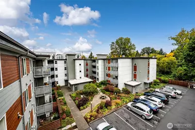 10501 8th Avenue NE #417, Seattle, WA 98125 - Photo 30