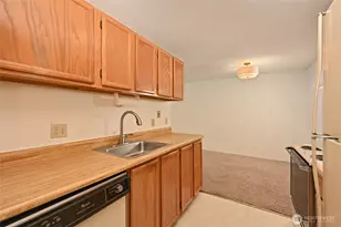 10501 8th Ave NE, Seattle, WA 98125 - Photo 12