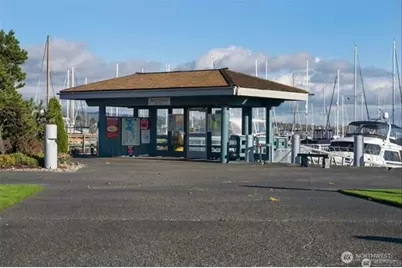 9540 Semiahmoo Parkway #L10, Blaine, WA 98230 - Photo 4