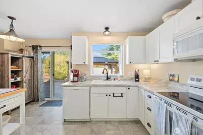 7117 200th Street Ct E, Spanaway, WA 98387 - Photo 10