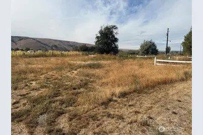 411 Sheets Road, Yakima, WA 98901 - Photo 28