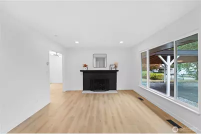 7702 202nd Place SW, Edmonds, WA 98026 - Photo 6