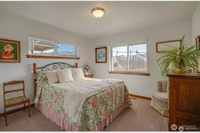 647 S Newton Avenue, East Wenatchee, WA 98802 - Photo 34