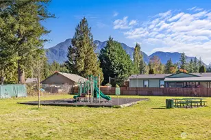 200 10th St, Gold Bar, WA 98251 - Photo 32