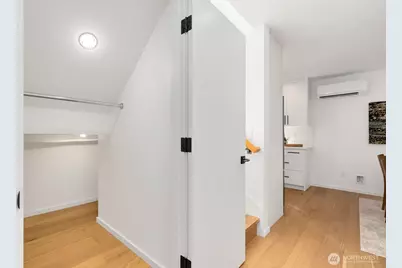 4531 26th Avenue SW, Seattle, WA 98106 - Photo 6