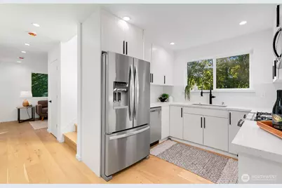 4531 26th Avenue SW, Seattle, WA 98106 - Photo 8