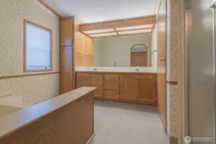 563 NW Silver Glen Ln, Bremerton, WA 98311 - Photo 20