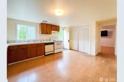 518 Edson Street, Lynden, WA 98264 - Photo 6