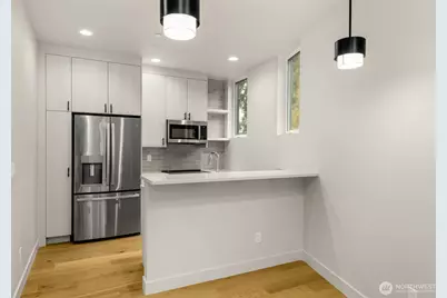 3400 E Spring Street, Seattle, WA 98122 - Photo 18