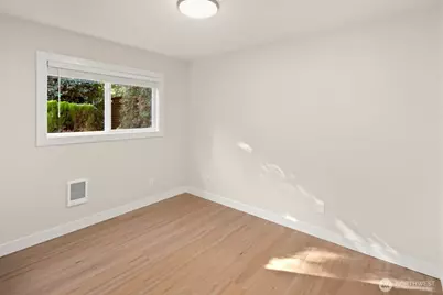 845 Kirkland Way, Kirkland, WA 98033 - Photo 8