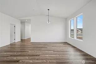 1252 13th Ave, Othello, WA 99344 - Photo 4