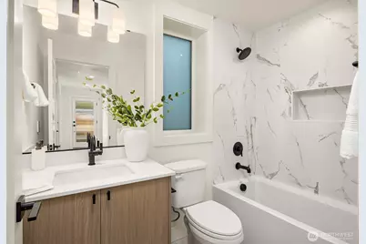 4420 1st Avenue NE, Seattle, WA 98105 - Photo 6