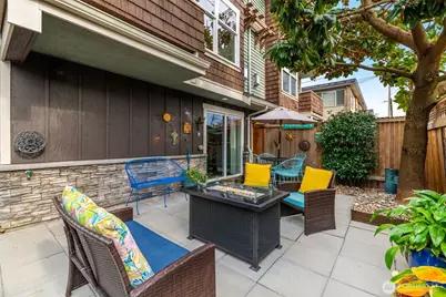 616 N 45th Street #A, Seattle, WA 98103 - Photo 4