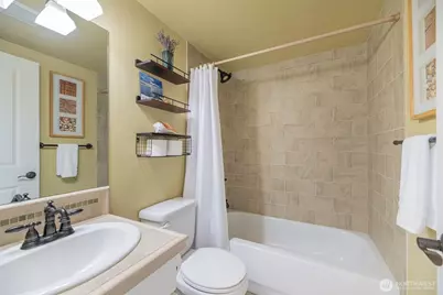 616 N 45th Street #A, Seattle, WA 98103 - Photo 8