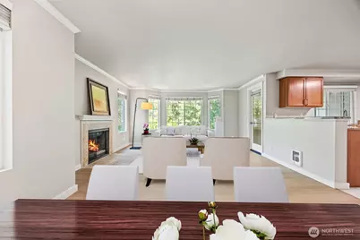 9822 NE 122nd Street #U201, Kirkland, WA 98034 - Photo 4