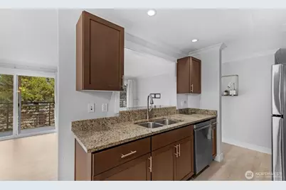 2830 NW 56th Street #306, Seattle, WA 98107 - Photo 8