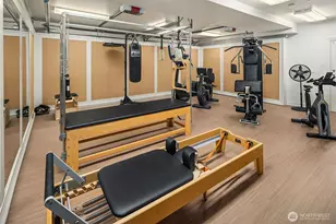 1322 91st Ave NE, Clyde Hill, WA 98004 - Photo 38