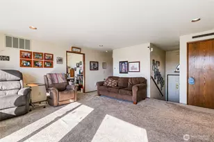 197 Bay Lyn Dr, Lynden, WA 98264 - Photo 10