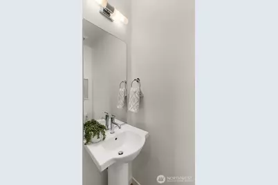 9225 C 14th Avenue NW, Seattle, WA 98117 - Photo 24