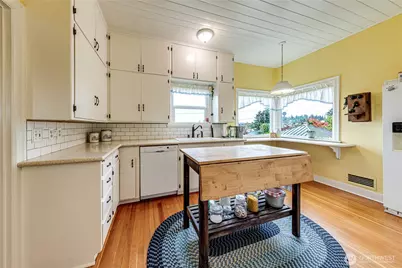 1221 E 2nd Street, Port Angeles, WA 98362 - Photo 16
