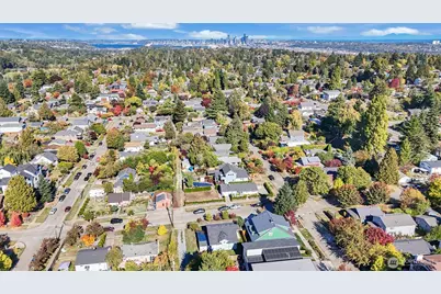 1709 SW Cloverdale Street, Seattle, WA 98106 - Photo 22