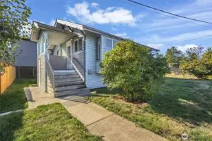 1709 SW Cloverdale St, Seattle, WA 98106 - Photo 2