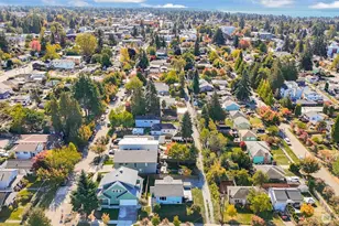 1709 SW Cloverdale St, Seattle, WA 98106 - Photo 20