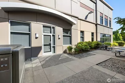 8026 SE Bracken Place, Snoqualmie, WA 98065 - Photo 2