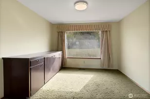 22215 SE 436th St, Enumclaw, WA 98022 - Photo 8