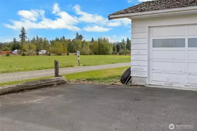 22215 SE 436th Street, Enumclaw, WA 98022 - Photo 18