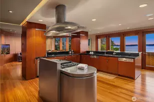 415 Shoreland Dr SE, Bellevue, WA 98004 - Photo 14