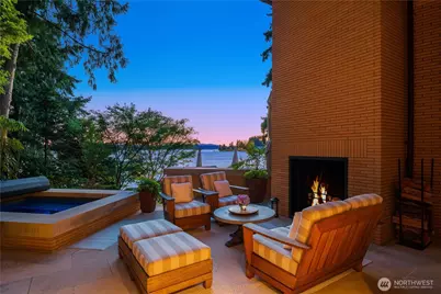 415 Shoreland Drive SE, Bellevue, WA 98004 - Photo 28