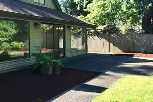 5305 90th Ave SE, Mercer Island, WA 98040 - Photo 2