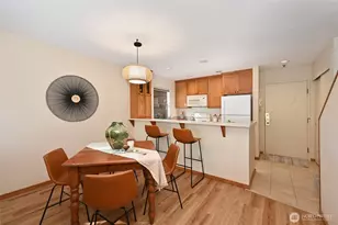 2827 Franklin Ave E, Seattle, WA 98102 - Photo 6