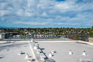 2827 Franklin Ave E, Seattle, WA 98102 - Photo 20